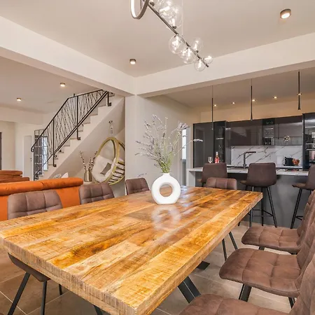 Surrounded By Nature Vrh (Krk)