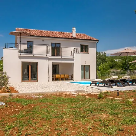 Surrounded By Nature Vrh (Krk)