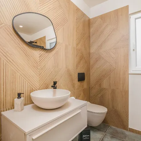 Surrounded By Nature 빌라