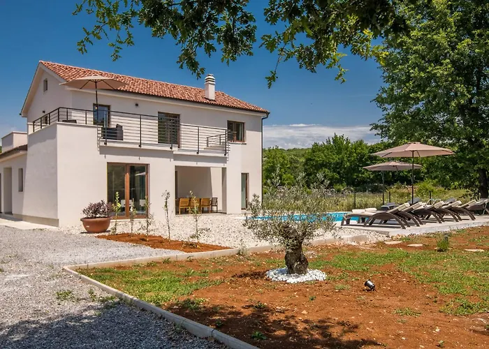 Surrounded By Nature Βίλα