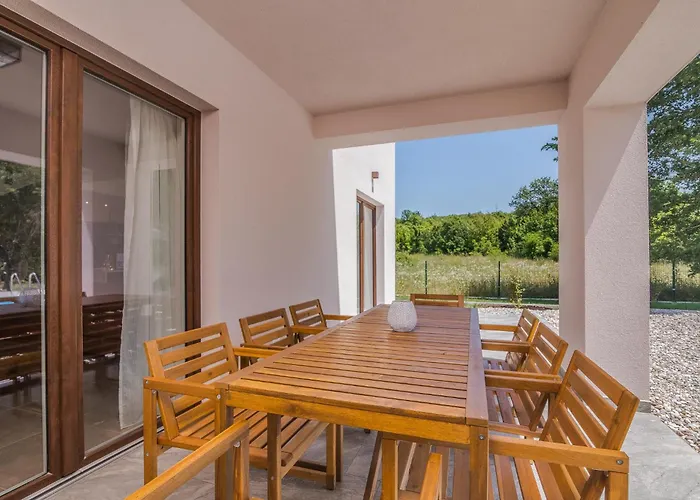 Surrounded By Nature Βίλα Vrh (Krk)