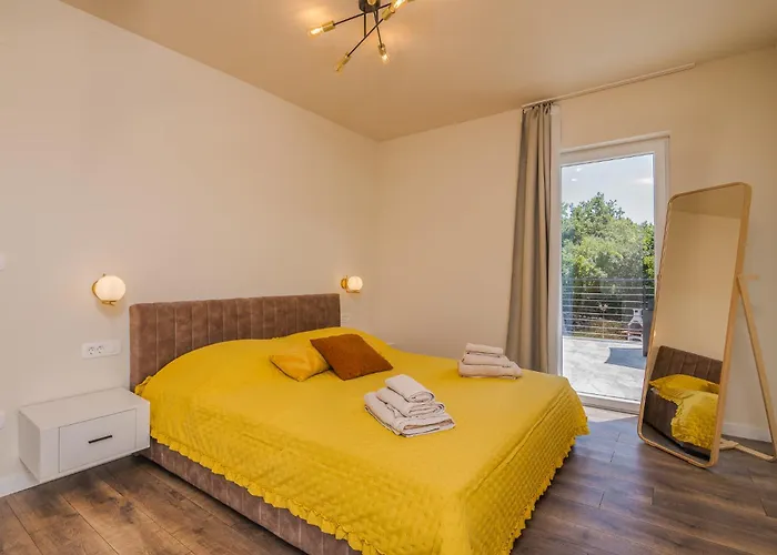 Surrounded By Nature * Vrh (Krk)